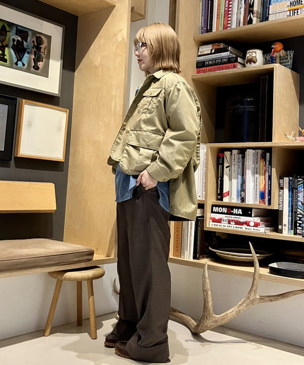 小原 もこさんの「BEAMS WOMEN｜【別注】Healthknit / BB ヘンリーネック Tシャツ ７分袖」を使ったコーディネート