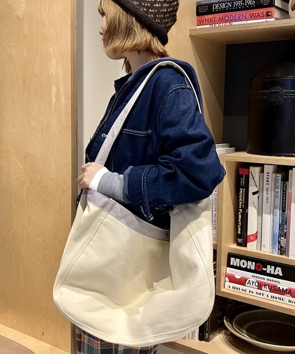 小原 もこさんの「BEAMS WOMEN｜デニム エンジニア ジャケット」を使ったコーディネート