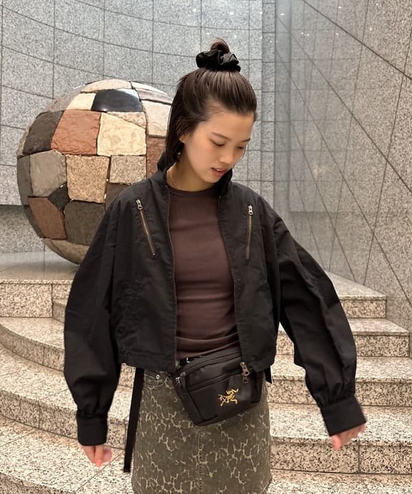 吉田 花さんの「BEAMS WOMEN｜maturely / コットン シルク ジッパー ブルゾン」を使ったコーディネート