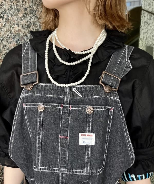 小原 もこさんの「BEAMS WOMEN｜【別注】BIGMAC / リペア オーバーオール▲」を使ったコーディネート