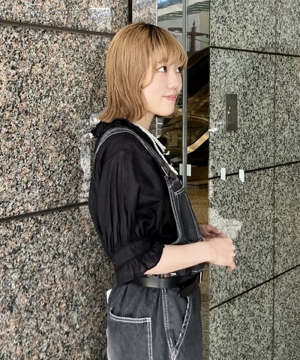 小原 もこさんの「BEAMS WOMEN｜【別注】BIGMAC / リペア オーバーオール▲」を使ったコーディネート