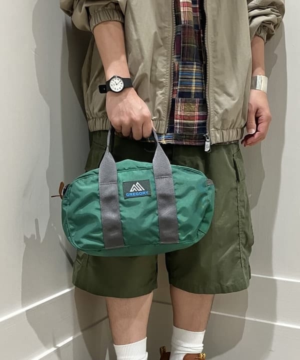 土田 達也さんの「BEAMS WOMEN｜BEAMS / ビッグ 6ポケット カーゴ ショーツ」を使ったコーディネート