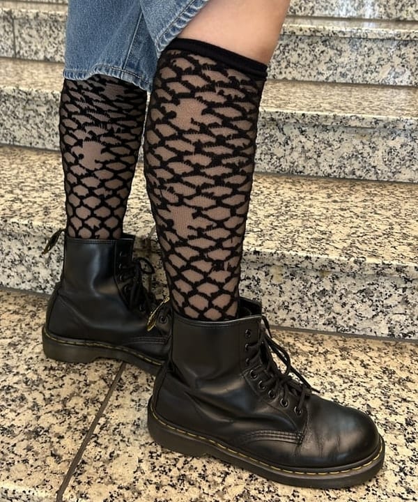 Sakiさんの「BEAMS WOMEN｜maturely / オーガニック コットン ハート フリルシャツ」を使ったコーディネート