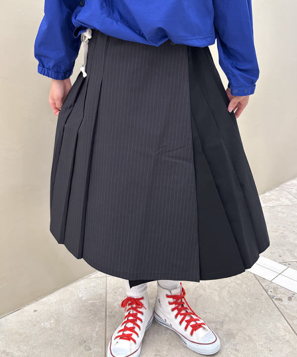 み　う　ちさんの「BEAMS WOMEN｜【別注】Gramicci / プリーツ スカート」を使ったコーディネート