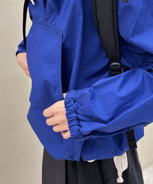 み　う　ちさんの「BEAMS WOMEN｜【別注】Gramicci / プリーツ スカート」を使ったコーディネート