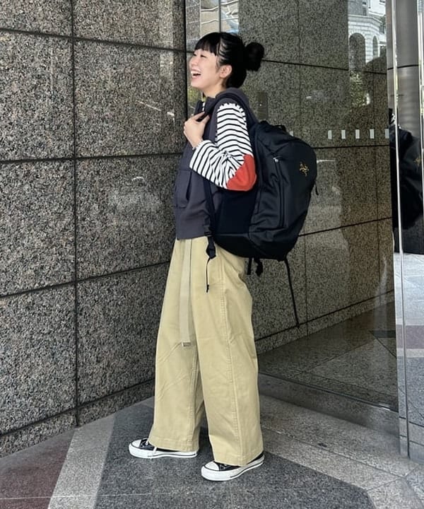 ばるたんさんの「BEAMS WOMEN｜エルボー パッチ バスク ロングスリーブ」を使ったコーディネート