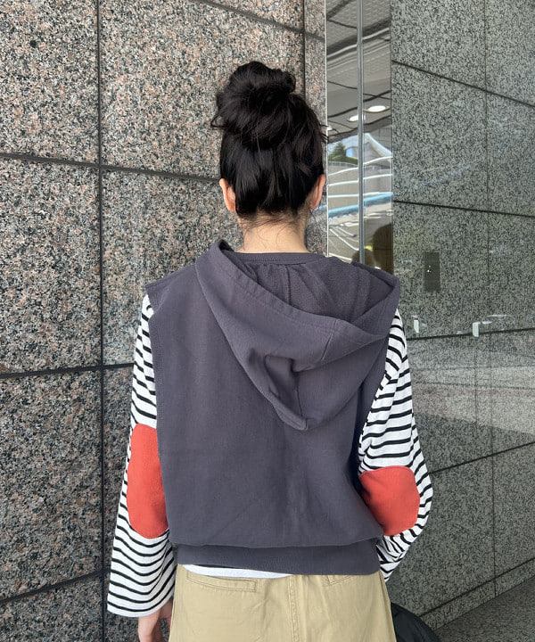 ばるたんさんの「BEAMS WOMEN｜エルボー パッチ バスク ロングスリーブ」を使ったコーディネート