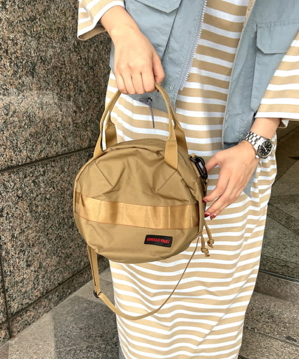 ばるたんさんの「BEAMS WOMEN｜【別注】LACOSTE / ボーダー ハーフスリーブ ドレス」を使ったコーディネート