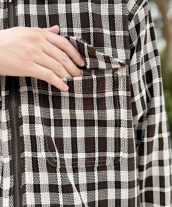 うえきんぐさんの「ワイドショートフィット メッシュ ジップアップ シャツ」を使ったコーディネート