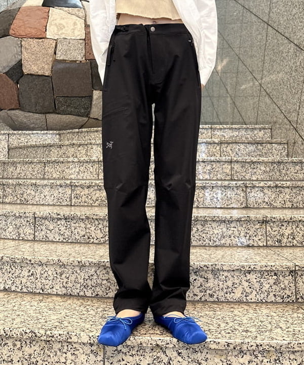 吉田 花さんの「BEAMS WOMEN｜【別注】Anniel / サテン バレエ シューズ」を使ったコーディネート