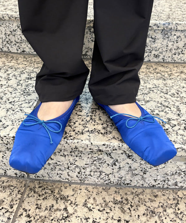 吉田 花さんの「BEAMS WOMEN｜【別注】Anniel / サテン バレエ シューズ」を使ったコーディネート