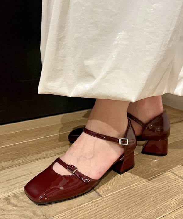 早川 萌子さんの「BEAMS WOMEN｜ギャザー ブレード Vネック トップス」を使ったコーディネート