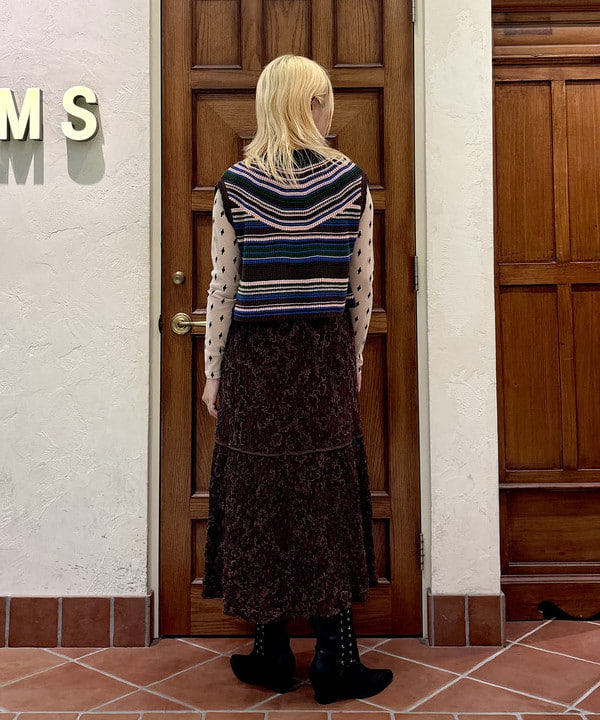 はっとりさんの「BEAMS WOMEN｜フロッキー プリント シアー ラウンドネック トップス」を使ったコーディネート