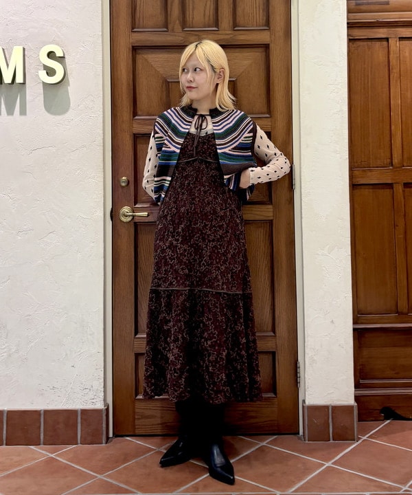 はっとりさんの「BEAMS WOMEN｜フロッキー プリント シアー ラウンドネック トップス」を使ったコーディネート