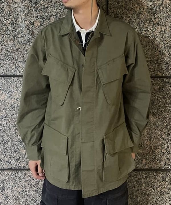 ムファサさんの「BEAMS WOMEN｜フェード カーゴパンツ」を使ったコーディネート