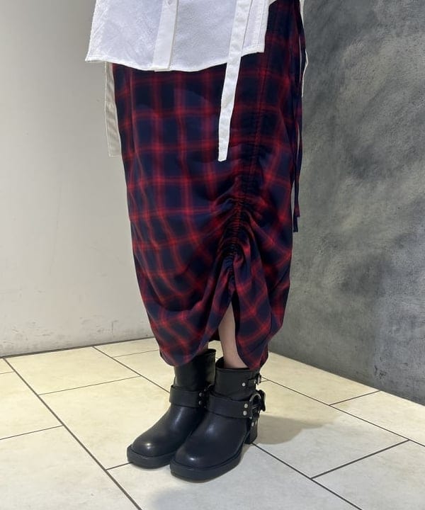 仙田 こころさんの「BEAMS WOMEN｜チェック シャーリング タイトスカート」を使ったコーディネート