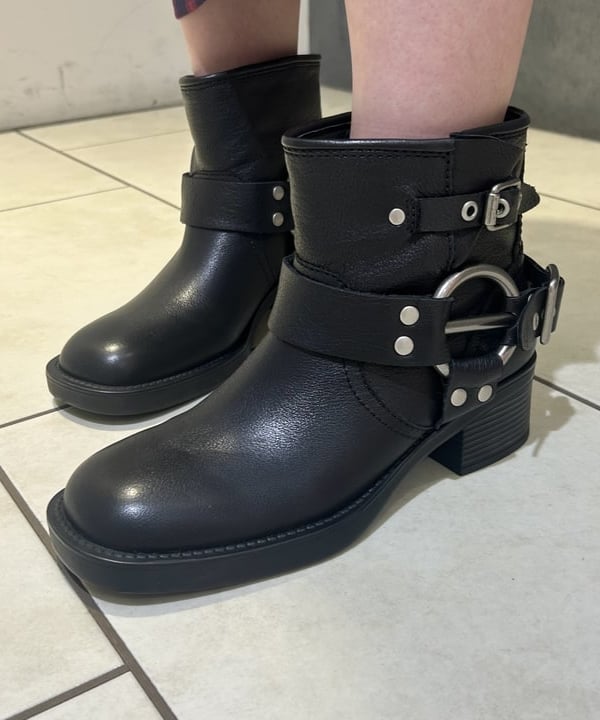 仙田 こころさんの「BEAMS WOMEN｜チェック シャーリング タイトスカート」を使ったコーディネート