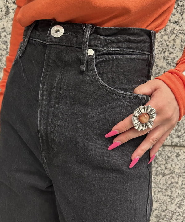 大槻 まひろさんの「BEAMS WOMEN｜シアーコットン ロングスリーブT」を使ったコーディネート