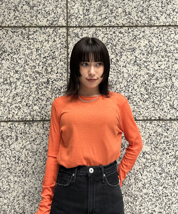 大槻 まひろさんの「BEAMS WOMEN｜シアーコットン ロングスリーブT」を使ったコーディネート