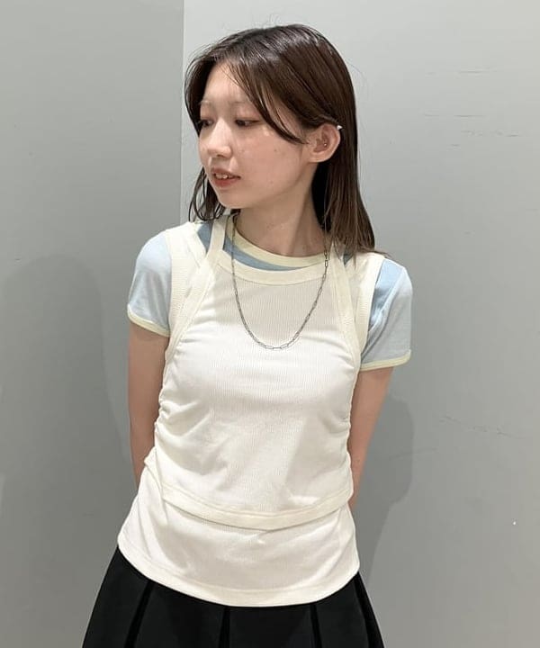 加歩さんの「BEAMS WOMEN｜【別注】FRED PERRY / Pleated Shorts」を使ったコーディネート