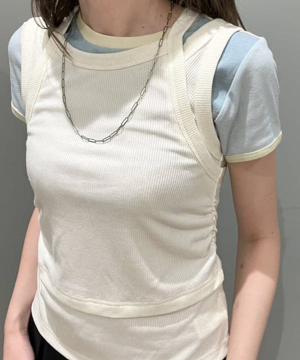 加歩さんの「BEAMS WOMEN｜【別注】FRED PERRY / Pleated Shorts」を使ったコーディネート