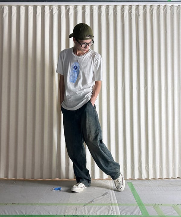 大野 滉太さんの「BEAMS WOMEN｜ダブルダイ デニム ミリタリー トラウザーズ」を使ったコーディネート