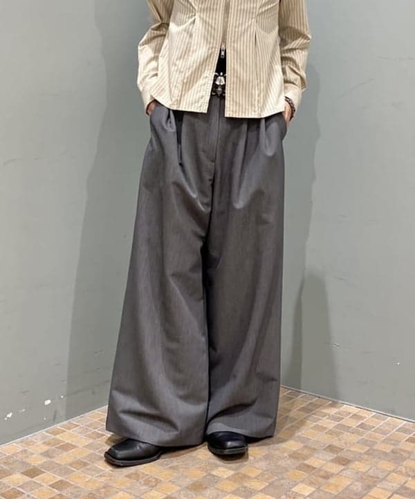 はるひむさんの「BEAMS WOMEN｜ストライプ ジップ シャツ」を使ったコーディネート