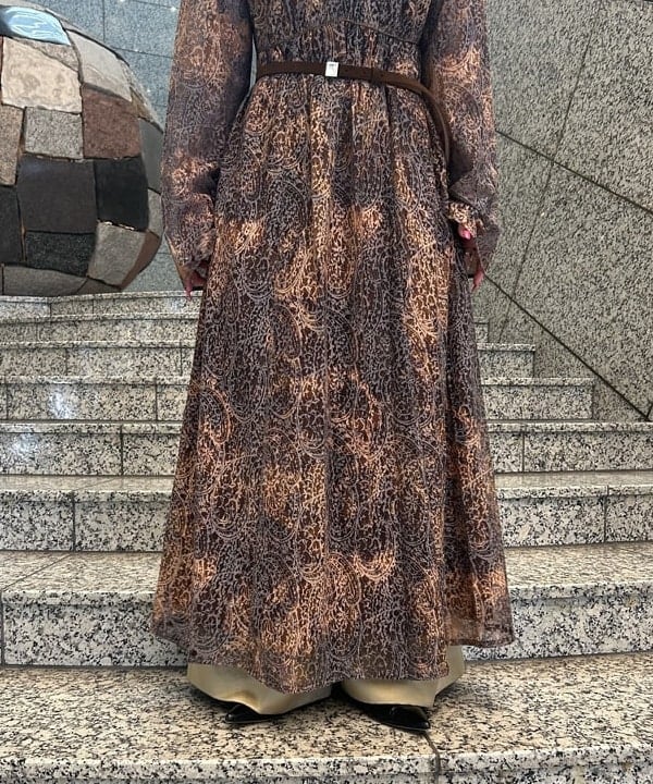 大槻 まひろさんの「BEAMS WOMEN｜RBS / ペイズリー レース プリント ワンピース」を使ったコーディネート