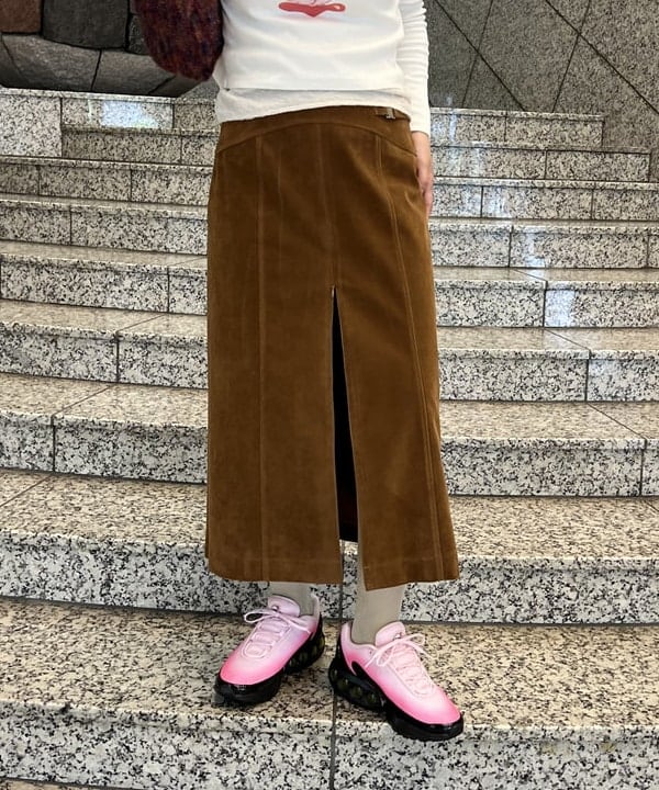 あさひさんの「BEAMS WOMEN｜フロッキー ジップ スリット スカート」を使ったコーディネート