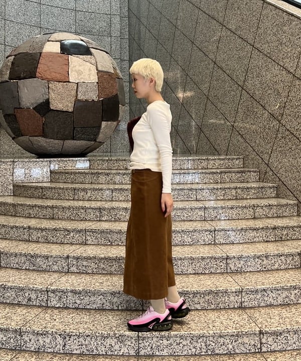 あさひさんの「BEAMS WOMEN｜フロッキー ジップ スリット スカート」を使ったコーディネート