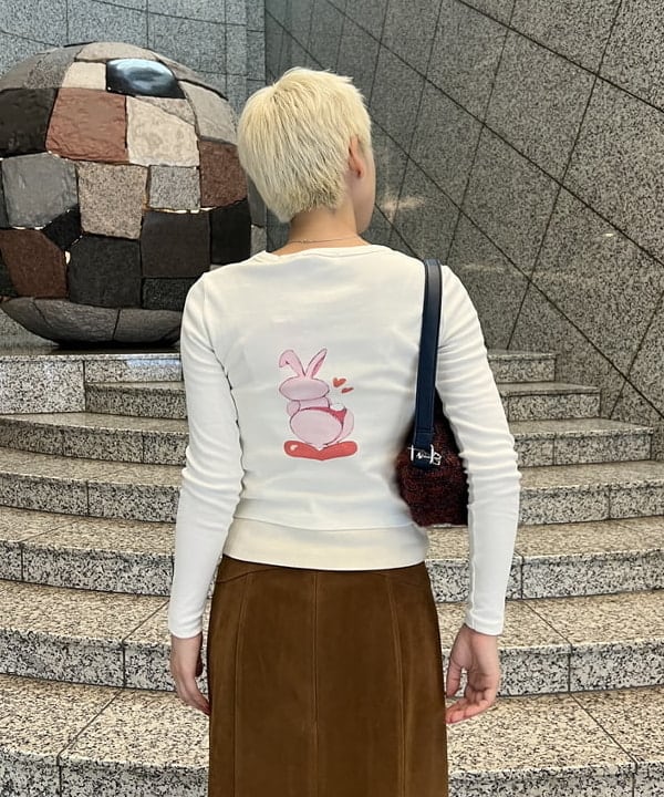 あさひさんの「BEAMS WOMEN｜フロッキー ジップ スリット スカート」を使ったコーディネート