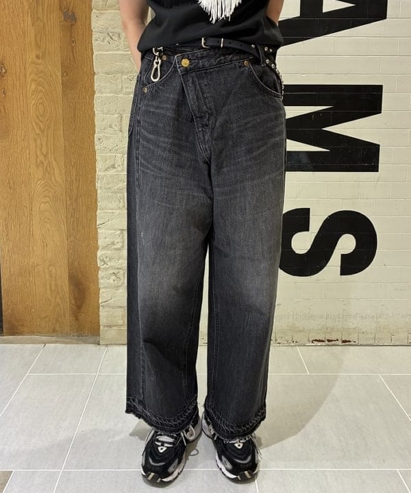 キラリさんの「BEAMS WOMEN｜【別注】Wrangler × maturely / フリンジ ショートスリーブ Tシャツ」を使ったコーディネート