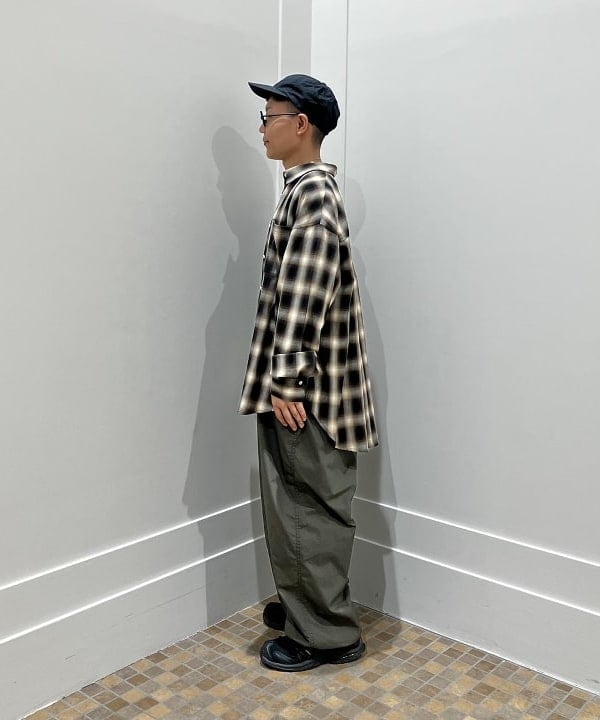 土田 達也さんの「BEAMS WOMEN｜オンブレチェック ビッグ シャツ」を使ったコーディネート