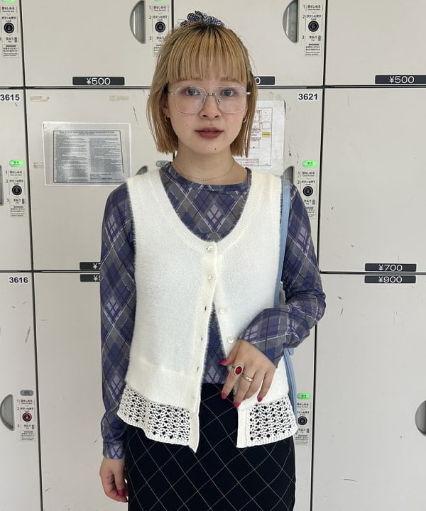 ナカノ アイさんの「BEAMS WOMEN｜アーガイルプリント クルーネック トップス」を使ったコーディネート