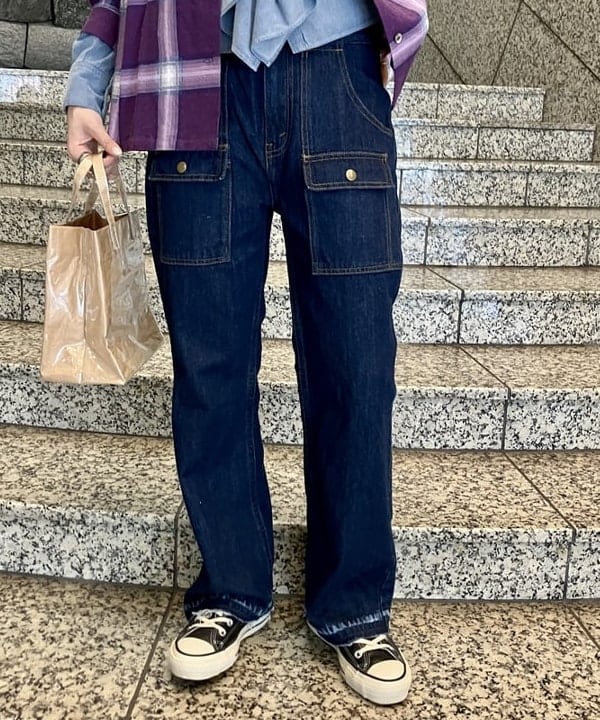 小原 もこさんの「BEAMS WOMEN｜HAVER SACK / デニム フリル シャツ」を使ったコーディネート