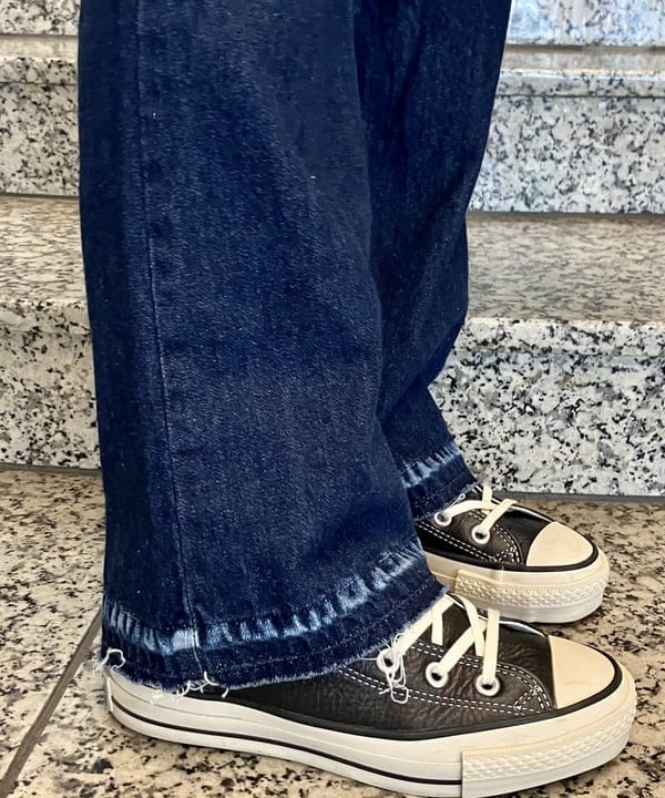 小原 もこさんの「BEAMS WOMEN｜HAVER SACK / デニム フリル シャツ」を使ったコーディネート