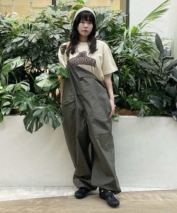 未使用✨yori ラウンドヘム天竺カットソー　ライトサックス　キャンディボタン 未使用✨yori ラウンドヘム天竺カットソー ライトサックス
