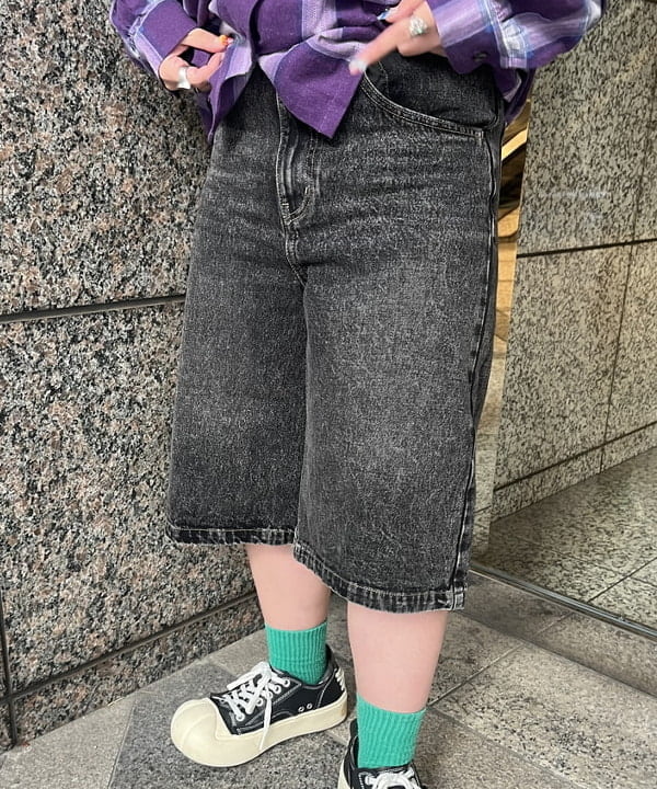 あゆさんの「BEAMS WOMEN｜スパンコール ビーニー 25」を使ったコーディネート