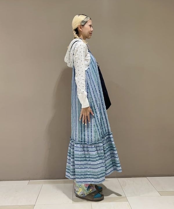 MATSUMOTO AMIさんの「BEAMS WOMEN｜フラワー サーマル パーカー」を使ったコーディネート