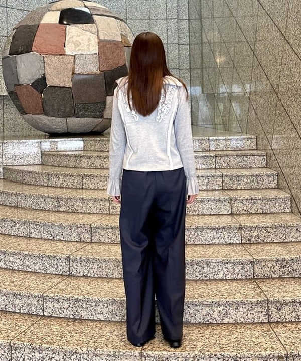 はやしあかねさんの「BEAMS WOMEN｜フリルブレード ウラケ ベスト」を使ったコーディネート