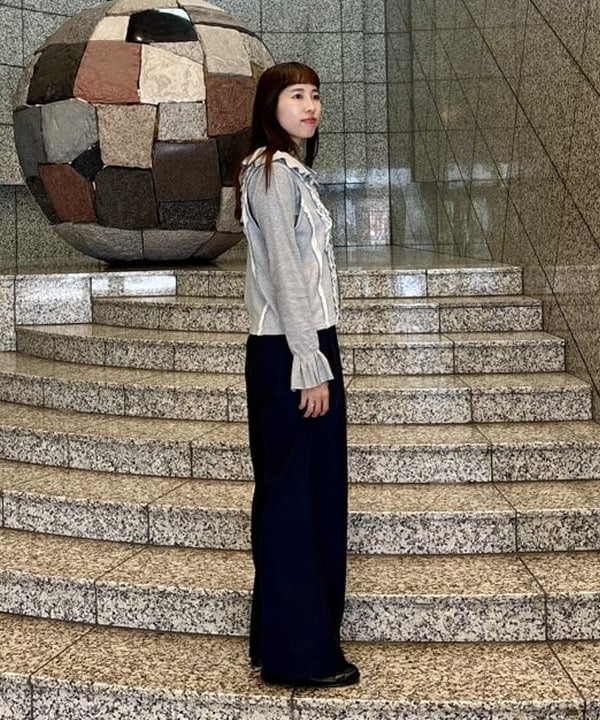 はやしあかねさんの「BEAMS WOMEN｜フリルブレード ウラケ ベスト」を使ったコーディネート