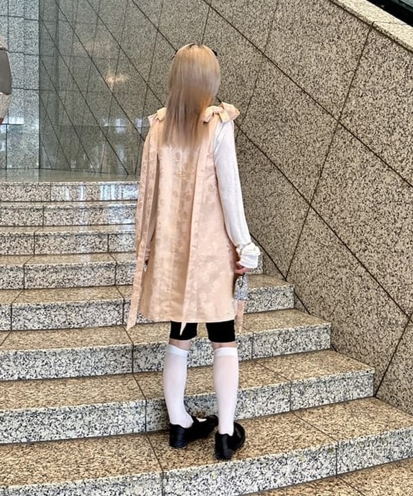 YABUさんの「BEAMS WOMEN｜sister jane / Serene Bow Mini Dress」を使ったコーディネート