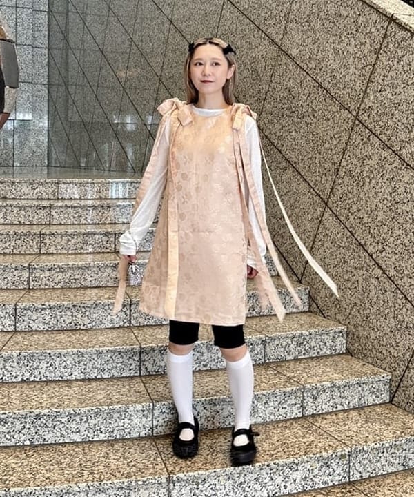 YABUさんの「BEAMS WOMEN｜sister jane / Serene Bow Mini Dress」を使ったコーディネート