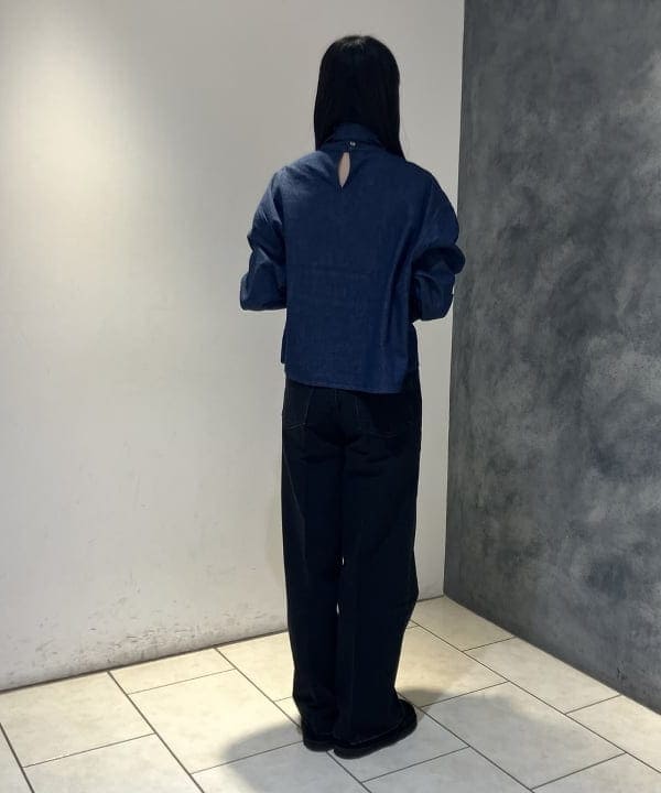 OSUMIさんの「BEAMS WOMEN｜【別注】upper hights / THE ELSIE ブラウス」を使ったコーディネート