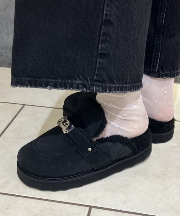 OSUMIさんの「BEAMS WOMEN｜【別注】upper hights / THE ELSIE ブラウス」を使ったコーディネート