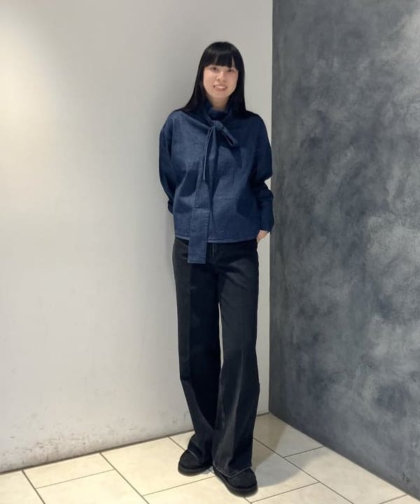 OSUMIさんの「BEAMS WOMEN｜【別注】upper hights / THE ELSIE ブラウス」を使ったコーディネート