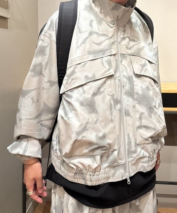 三宅 康平さんの「BEAMS WOMEN｜ショート ウェーディング ブルゾン」を使ったコーディネート