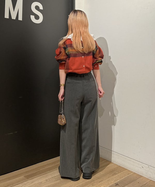 ando naoさんの「BEAMS WOMEN｜blicenscell / ビジュー バッグ」を使ったコーディネート