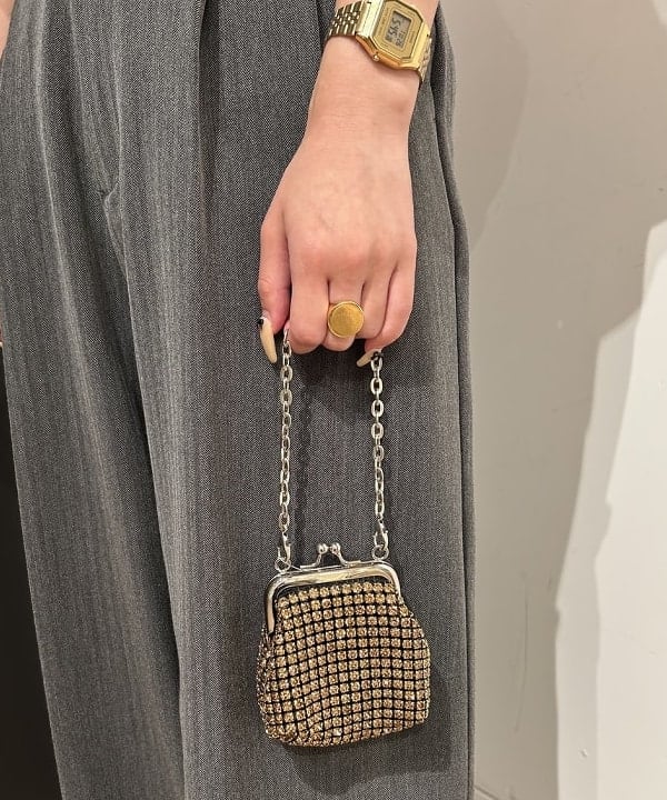 ando naoさんの「BEAMS WOMEN｜blicenscell / ビジュー バッグ」を使ったコーディネート