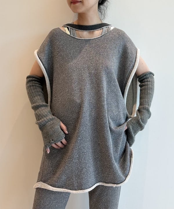 清水 彩乃さんの「BEAMS WOMEN｜maturely / ダメージ アームウォーマー」を使ったコーディネート